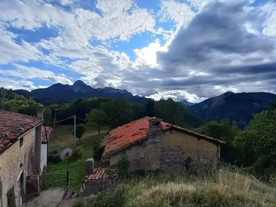 Immagine 3 di Rustico / casale in vendita  a Molazzana