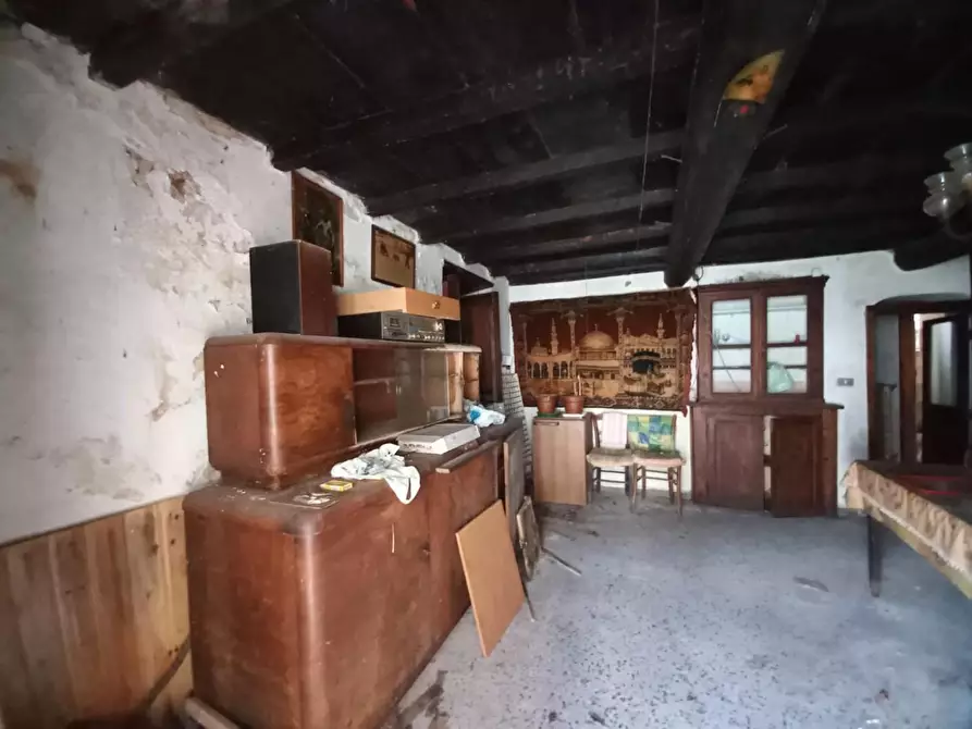 Immagine 10 di Rustico / casale in vendita  a Molazzana