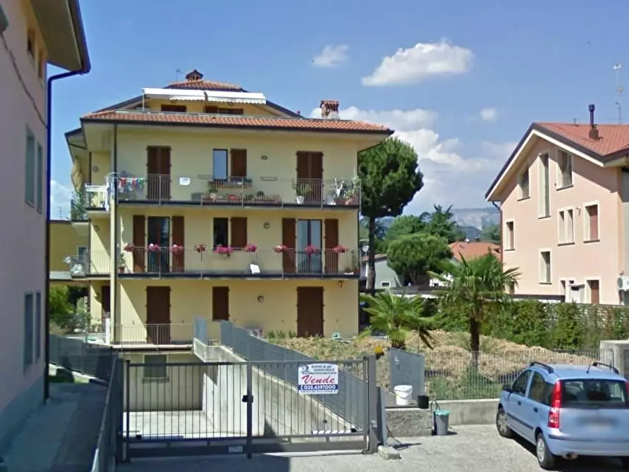 Immagine 1 di Appartamento in vendita  a Solza