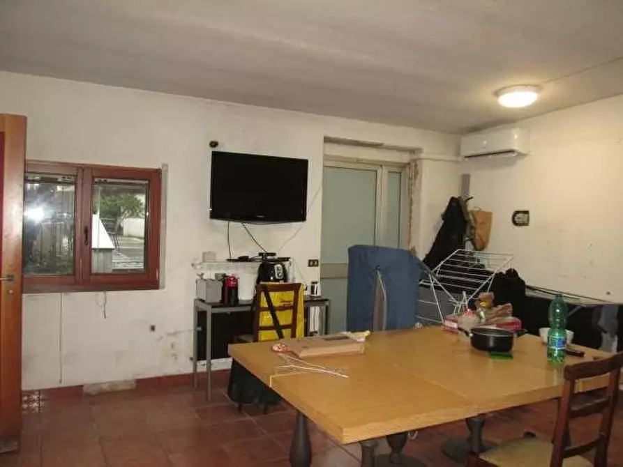 Immagine 14 di Garage in vendita  a Milano