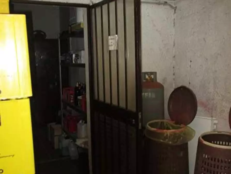 Immagine 11 di Garage in vendita  a Milano