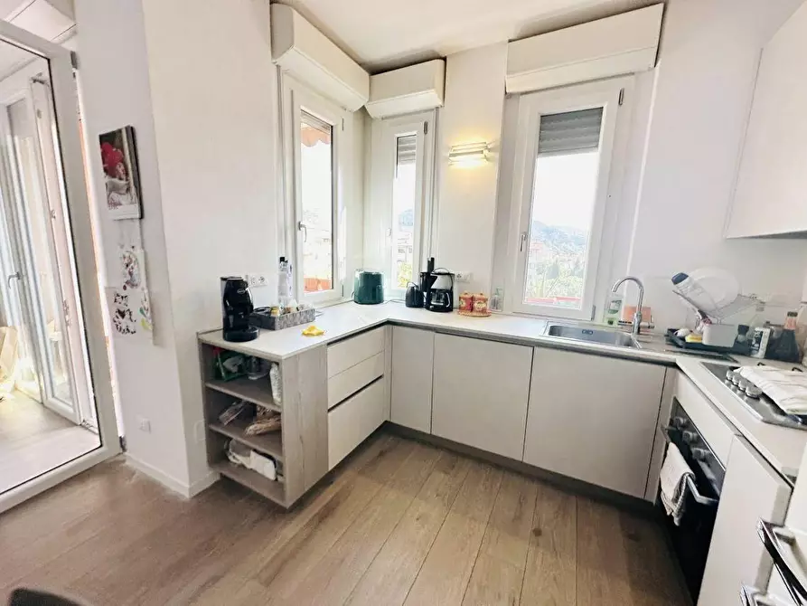 Immagine 8 di Appartamento in vendita  a Lerici