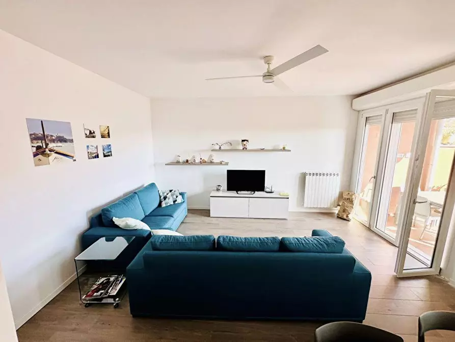 Immagine 3 di Appartamento in vendita  a Lerici