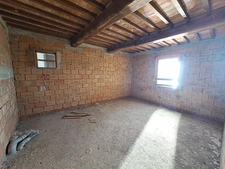 Immagine 9 di Appartamento in vendita  a Poggibonsi