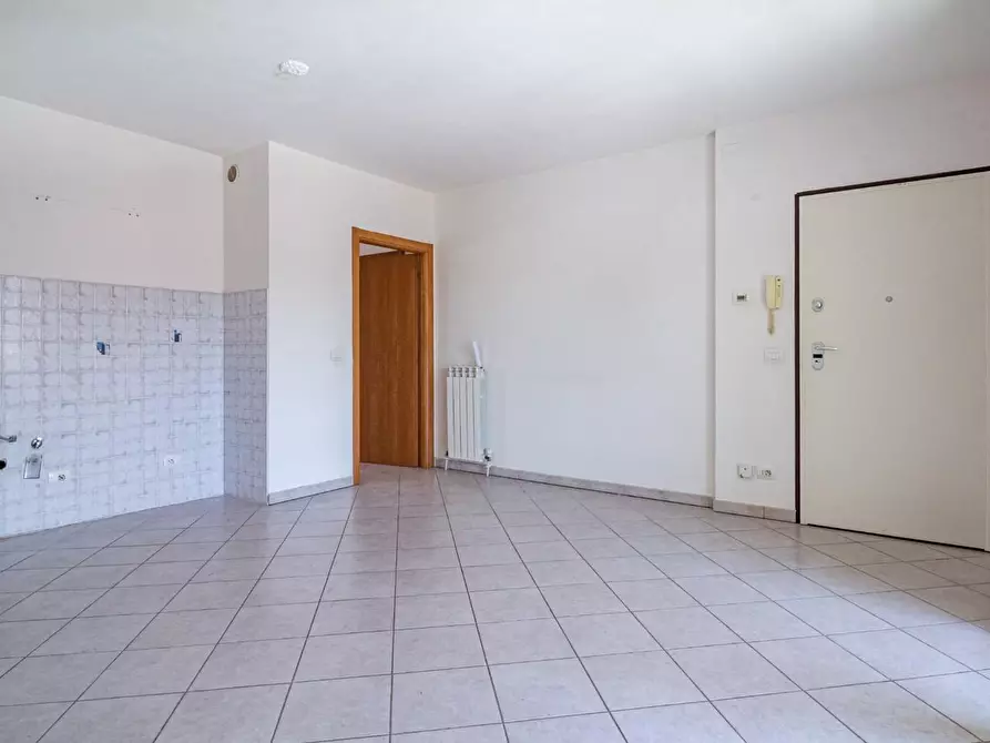 Immagine 2 di Appartamento in vendita  a Pisa
