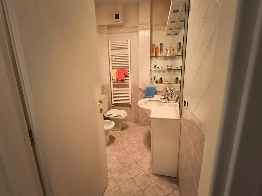 Immagine 9 di Appartamento in affitto  a Camaiore