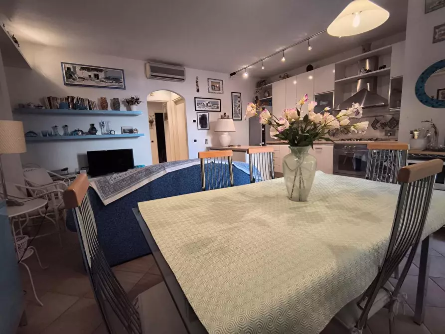 Immagine 2 di Appartamento in affitto  a Camaiore