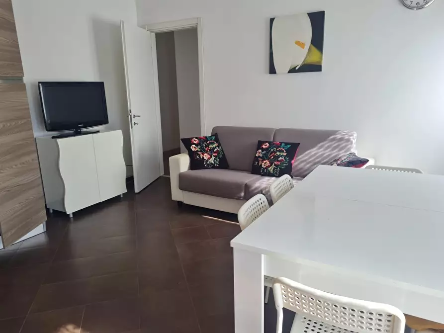 Immagine 2 di Appartamento in affitto  a Camaiore