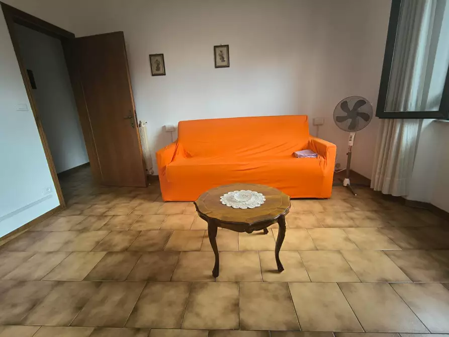 Immagine 6 di Appartamento in affitto  a Camaiore
