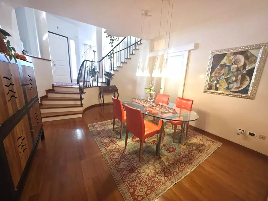 Immagine 11 di Villa in vendita  a Cerreto Guidi