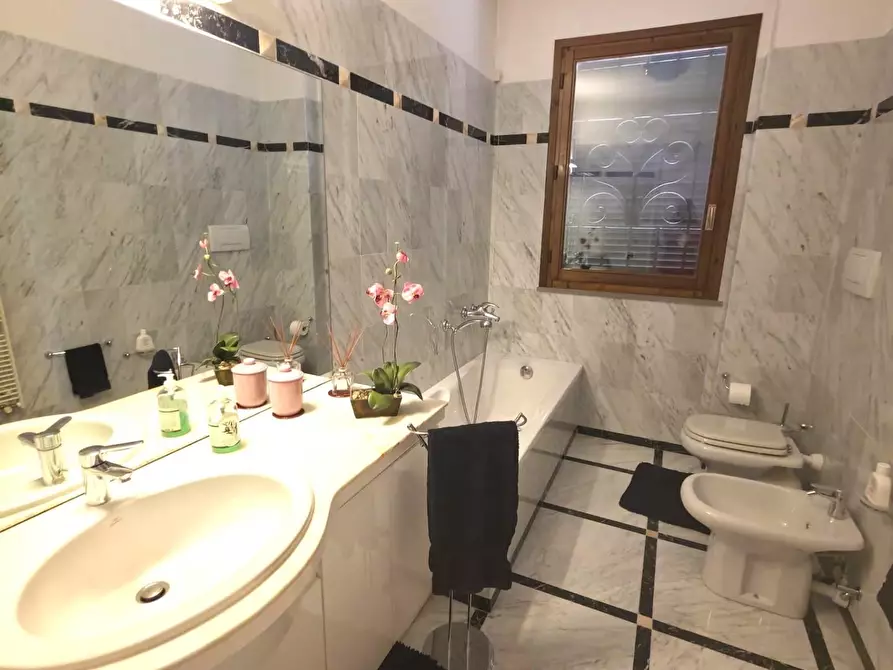 Immagine 16 di Villa in vendita  a Cerreto Guidi