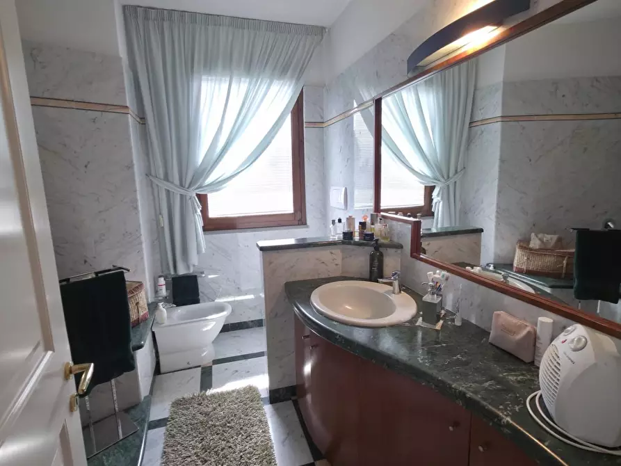 Immagine 22 di Villa in vendita  a Cerreto Guidi
