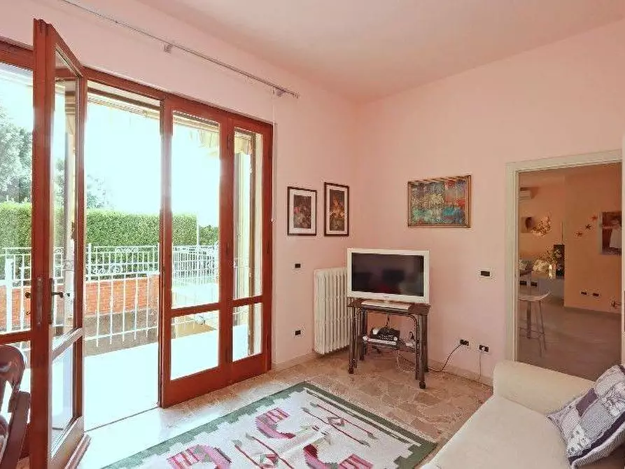 Immagine 13 di Appartamento in vendita  a Rosignano Marittimo