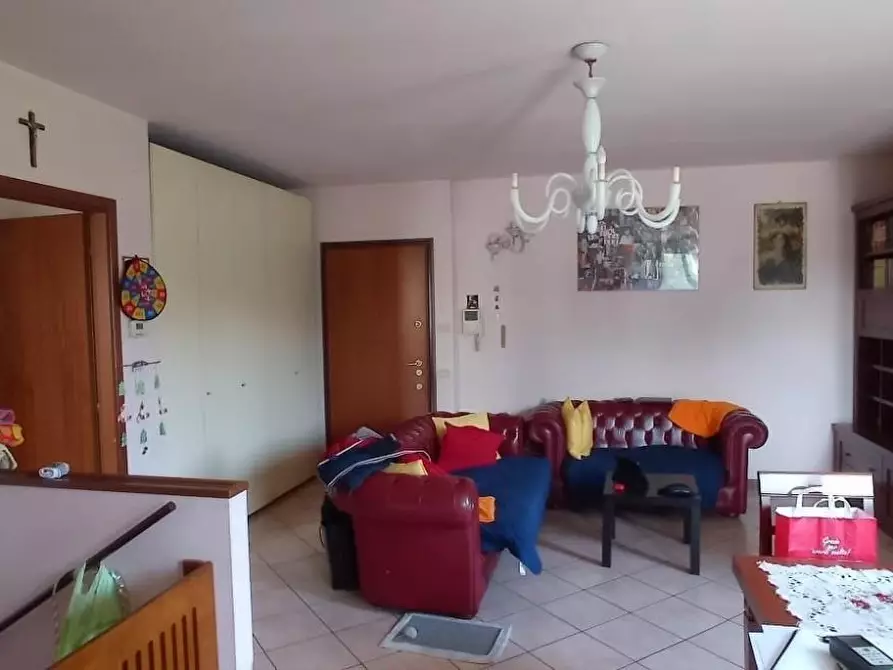 Immagine 4 di Appartamento in vendita  a Carnate