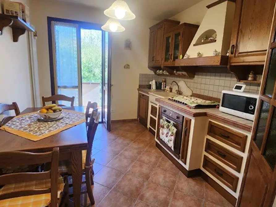 Immagine 3 di Appartamento in vendita  a Cascina