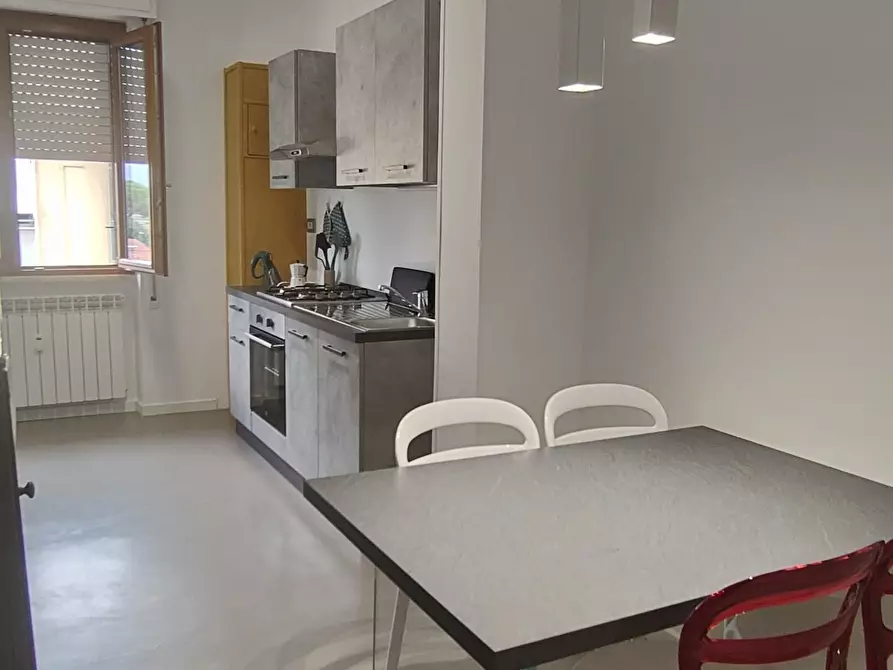 Immagine 13 di Appartamento in vendita  a Carrara