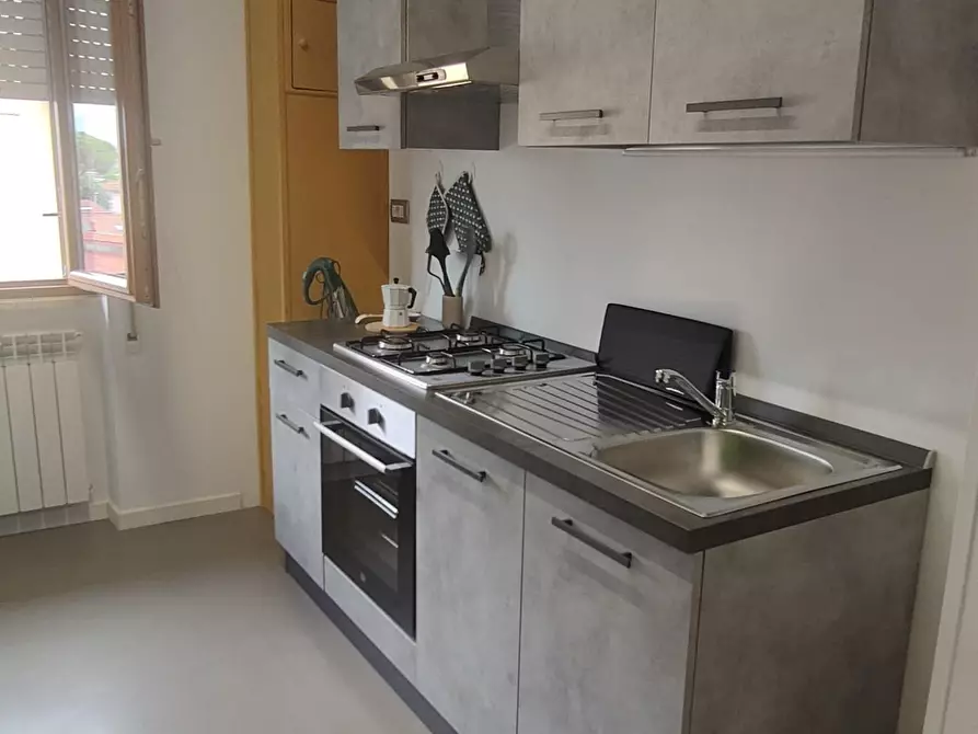 Immagine 15 di Appartamento in vendita  a Carrara