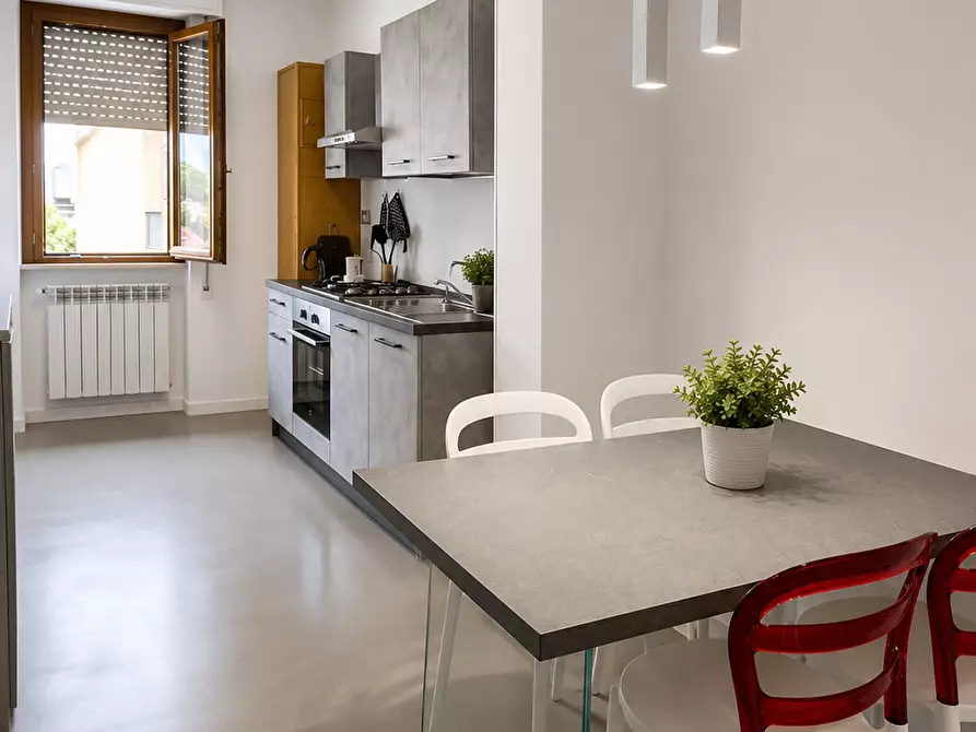 Immagine 18 di Appartamento in vendita  a Carrara