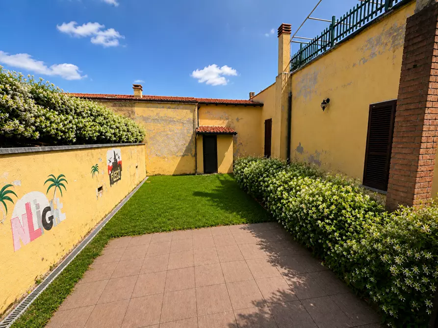 Immagine 8 di Appartamento in vendita  a Cascina