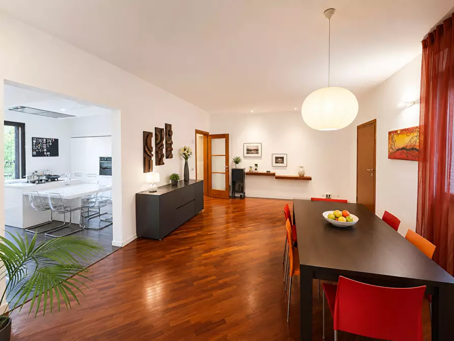Immagine 1 di Appartamento in vendita  a Cascina