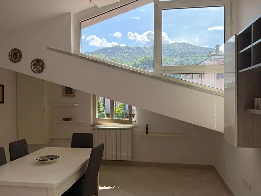 Immagine 1 di Mansarda in affitto  a Aulla