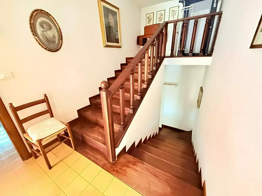 Immagine 15 di Casa bifamiliare in vendita  a Massa