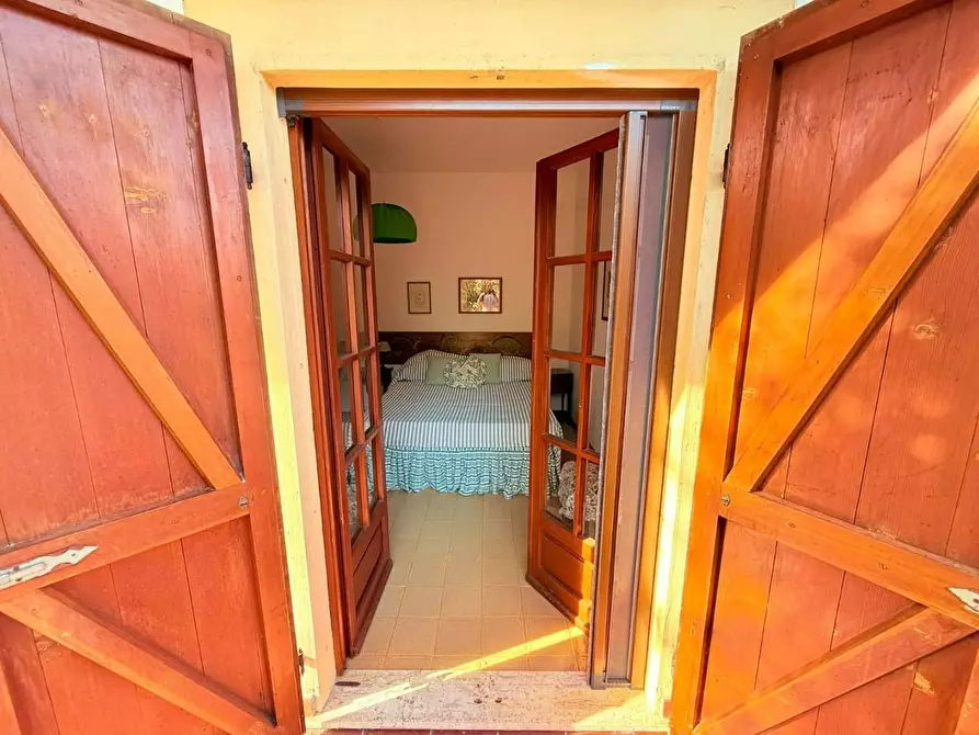 Immagine 17 di Casa bifamiliare in vendita  a Massa