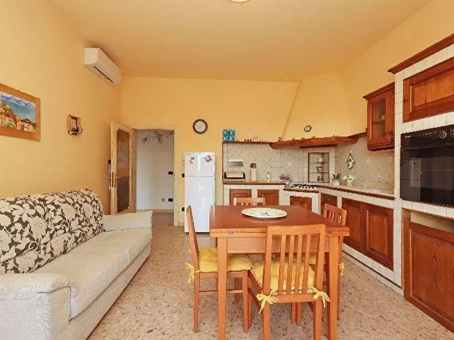 Immagine 2 di Appartamento in vendita  a Rosignano Marittimo