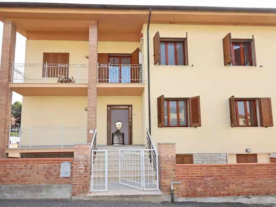 Immagine 4 di Appartamento in vendita  a Rosignano Marittimo