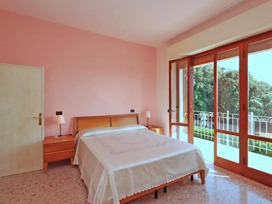 Immagine 15 di Appartamento in vendita  a Rosignano Marittimo