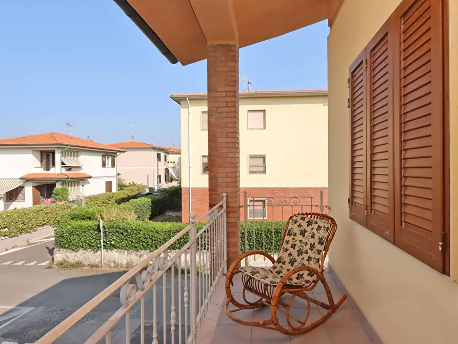 Immagine 25 di Appartamento in vendita  a Rosignano Marittimo