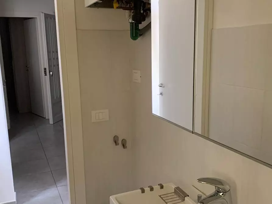 Immagine 17 di Appartamento in vendita  a Viareggio