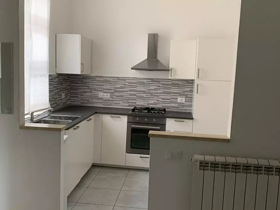 Immagine 14 di Appartamento in vendita  a Viareggio