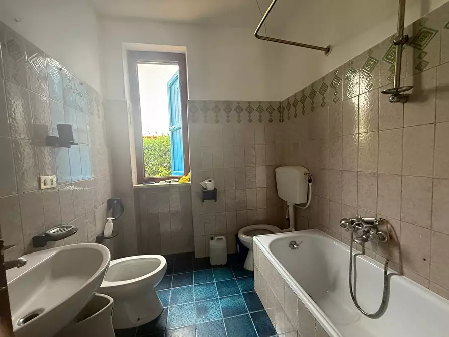 Immagine 16 di Appartamento in vendita  a Camaiore