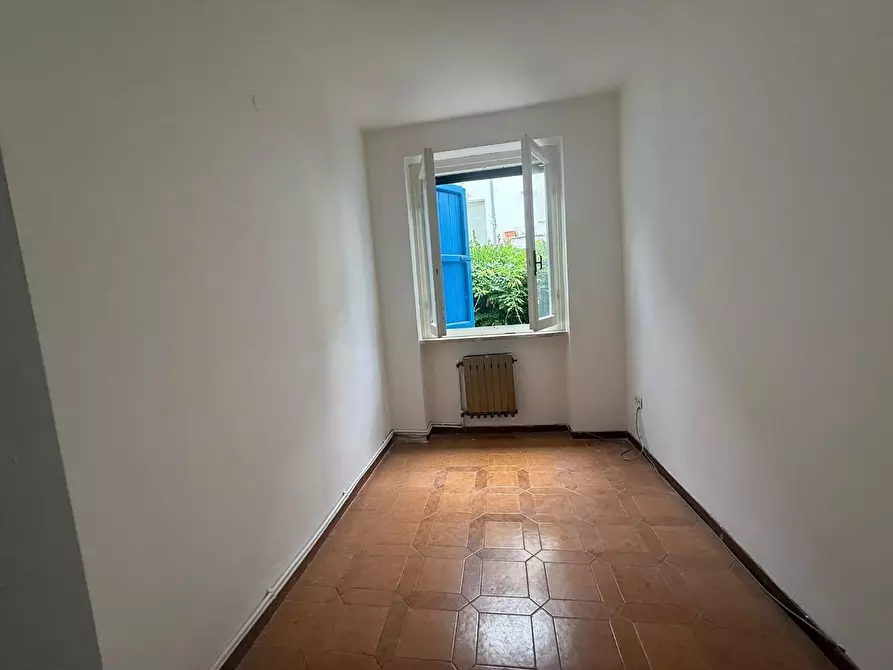 Immagine 12 di Appartamento in vendita  a Camaiore
