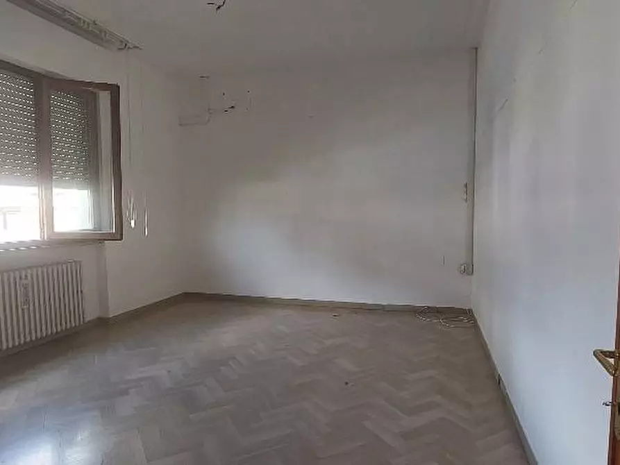 Immagine 16 di Appartamento in vendita  a Pistoia