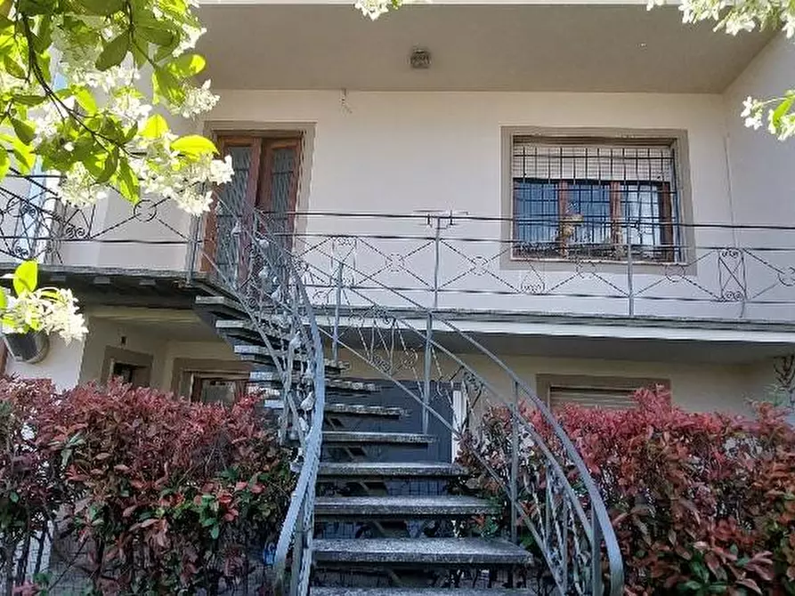 Immagine 1 di Appartamento in vendita  a Pistoia