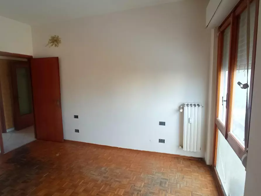 Immagine 18 di Appartamento in vendita  a Empoli