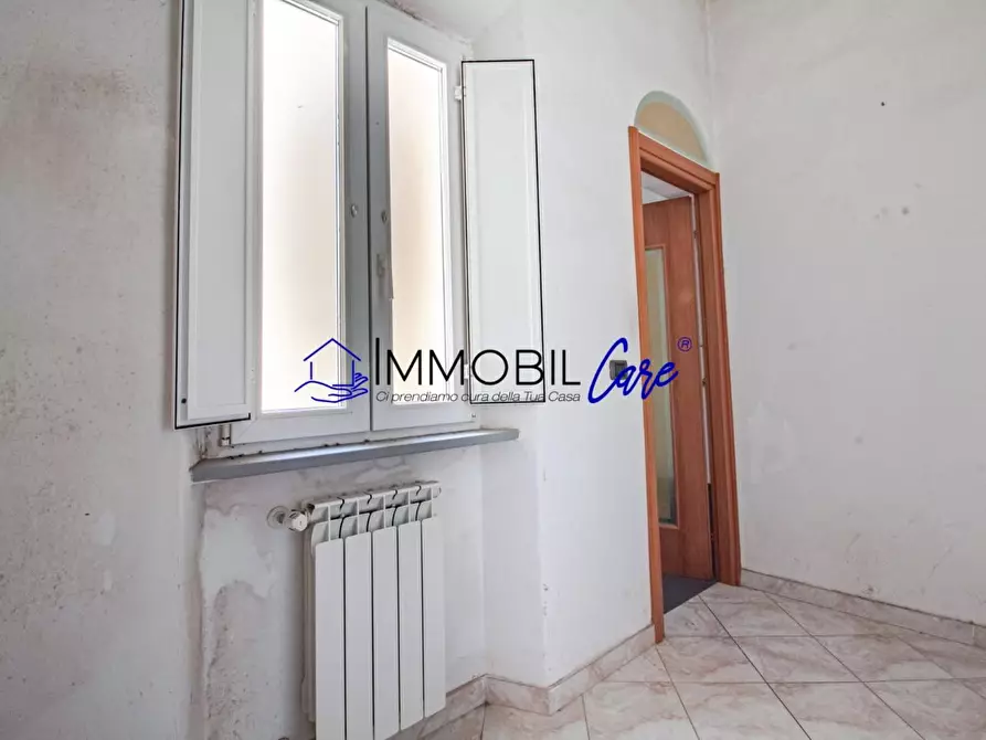 Immagine 14 di Appartamento in vendita  a Livorno