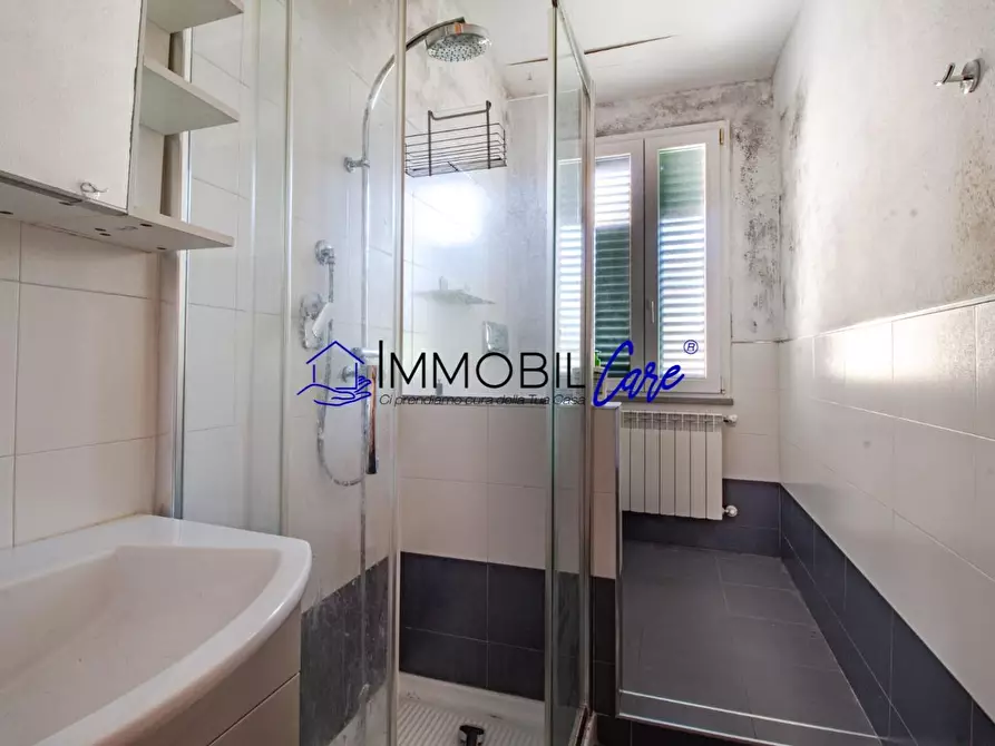 Immagine 13 di Appartamento in vendita  a Livorno