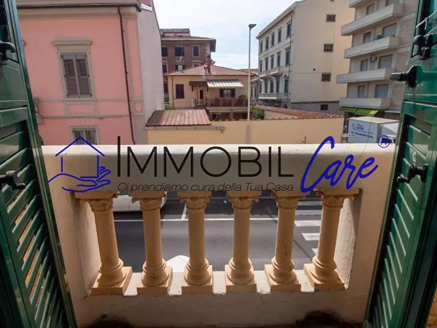 Immagine 10 di Appartamento in vendita  a Livorno