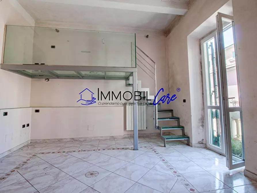 Immagine 4 di Appartamento in vendita  a Livorno