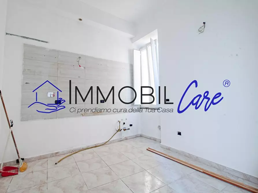 Immagine 13 di Appartamento in vendita  a Livorno