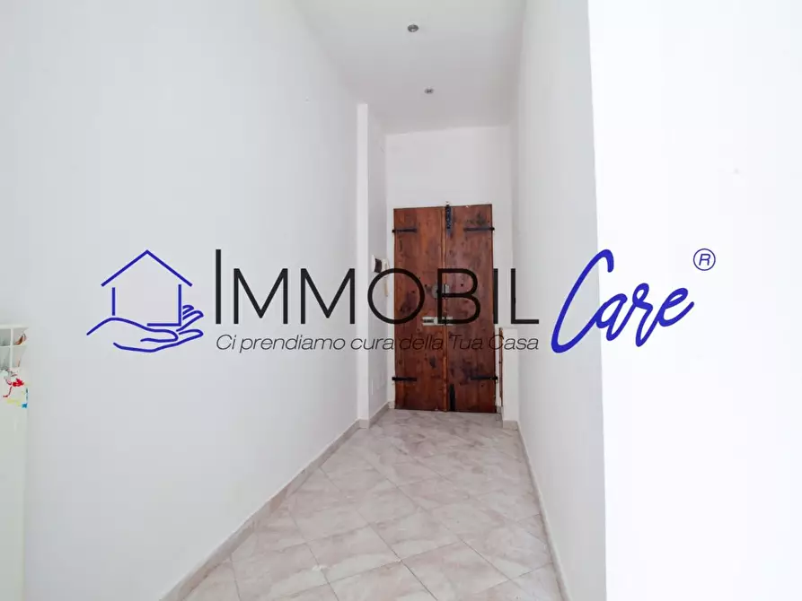 Immagine 5 di Appartamento in vendita  a Livorno