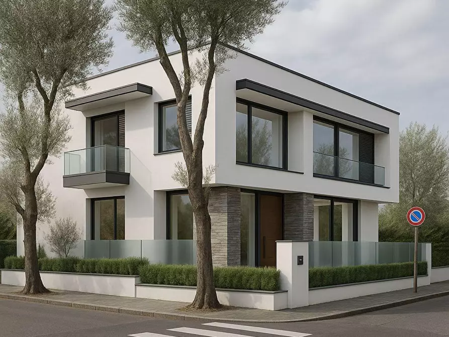 Immagine 1 di Villa in vendita  a Forte Dei Marmi