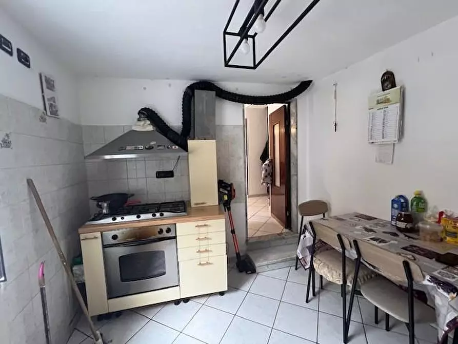Immagine 4 di Appartamento in vendita  a Carrara