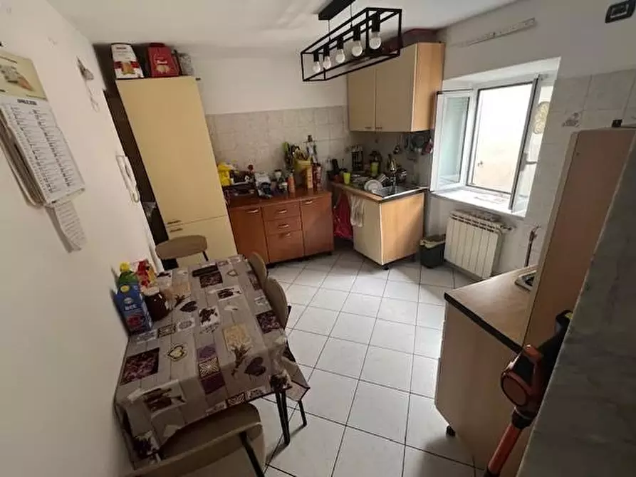 Immagine 1 di Appartamento in vendita  a Carrara