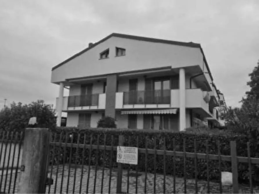 Immagine 1 di Appartamento in vendita  a Busnago