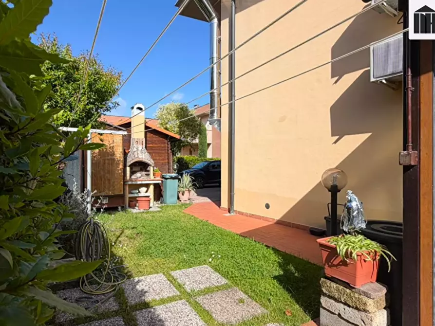 Immagine 31 di Porzione di casa in vendita  a Santa Croce Sull'arno