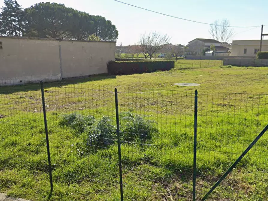 Immagine 1 di Terreno residenziale in vendita  a Ponsacco
